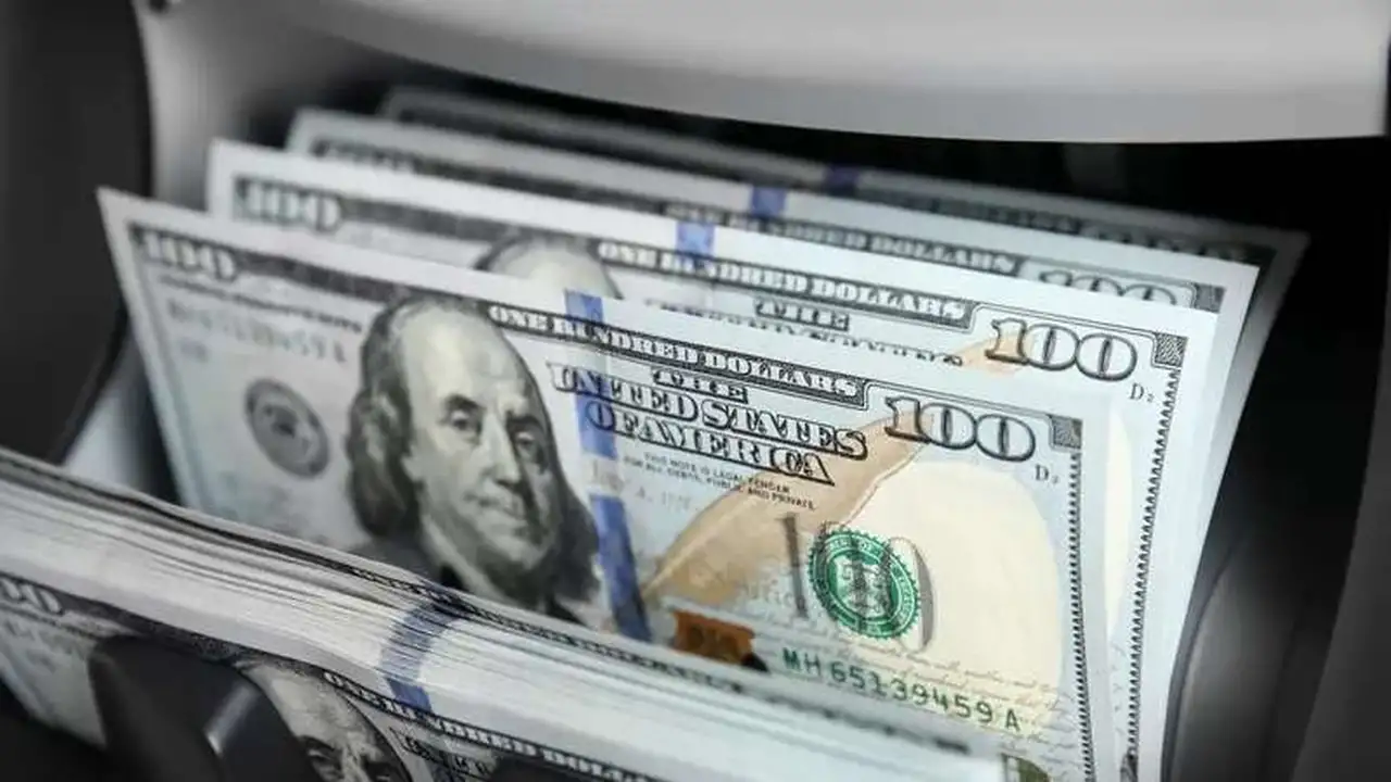 تطورات سعر الدولار مقابل الجنيه المصري في تعاملات الأربعاء 25 مارس